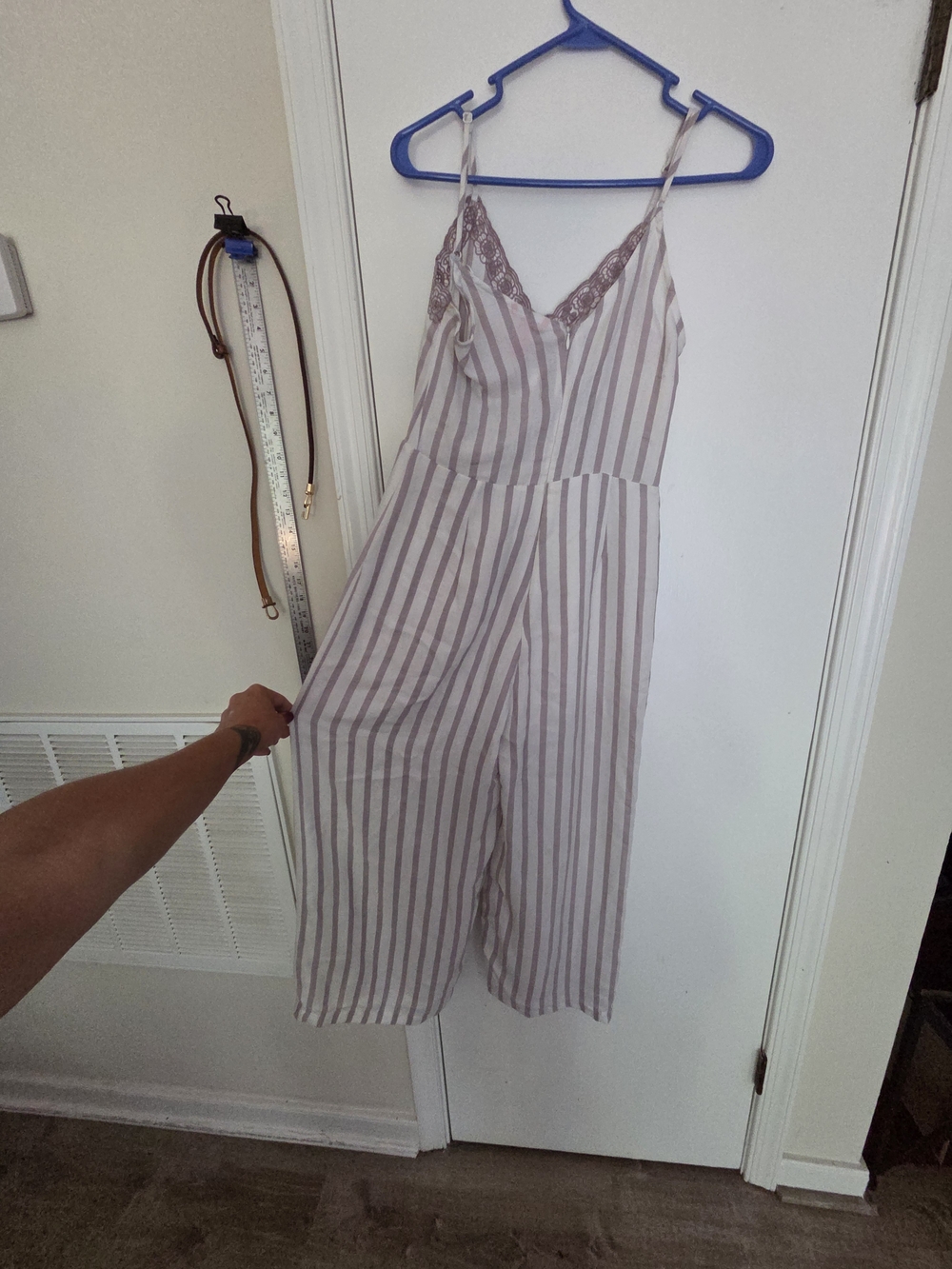 Chelsea & Violet Striped Lace Trim Wide Leg Jumpsuit Romper Small - Picture 4 of 5